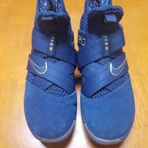 Lebron James Nike Basketball Shoes Blue and Gold